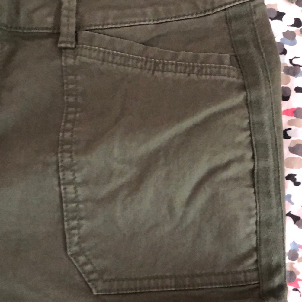 Pants - Picture 2 of 7